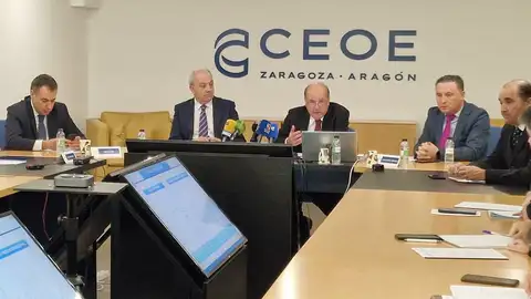 La economía crecerá un 2,5% en 2026 según CEOE Aragón Para este año CEOE Aragón estima un crecimiento del 2,9%