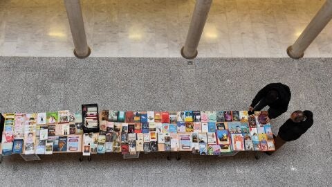 Mercadillo solidario de libros, revistas y audiovisuales