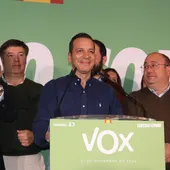 l candidato de VOX a la Junta de Extremadura, Óscar Fernández Calle, comparece ante la prensa para comentar los resultados electorales l candidato de VOX a la Junta de Extremadura, Óscar Fernández Calle, comparece ante la prensa para comentar los resultados electorales