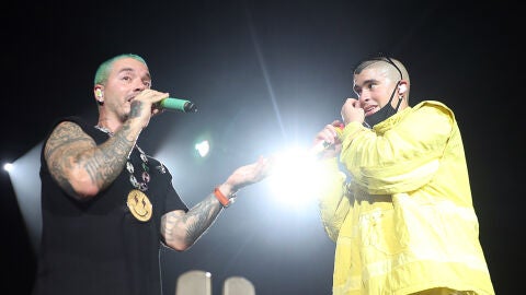 J Balvin y Bad Bunny en 2019