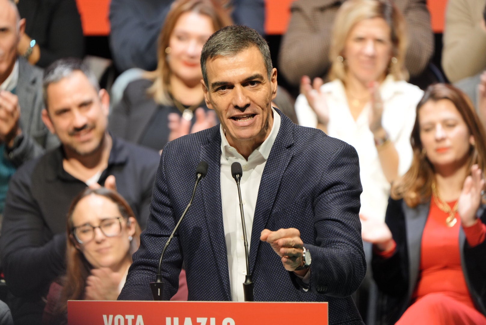 Un histórico socialista sentencia a Sánchez como el responsable del fracaso en Extremadura: "Su salvavidas es Vox" Un histórico socialista sentencia a Sánchez como el responsable del fracaso en Extremadura: "Su salvavidas es Vox"