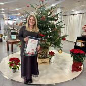 La magia de la Navidad llega al Mercado Municipal de Almassora con la visita de Papá Noel