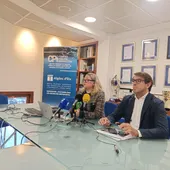 María José Toledo, gerente de Aigües d'Elx, y Juan de Dios Navarro, concejal de Aguas en el Ayuntamiento de Elche. María José Toledo, gerente de Aigües d'Elx, y Juan de Dios Navarro, concejal de Aguas en el Ayuntamiento de Elche.