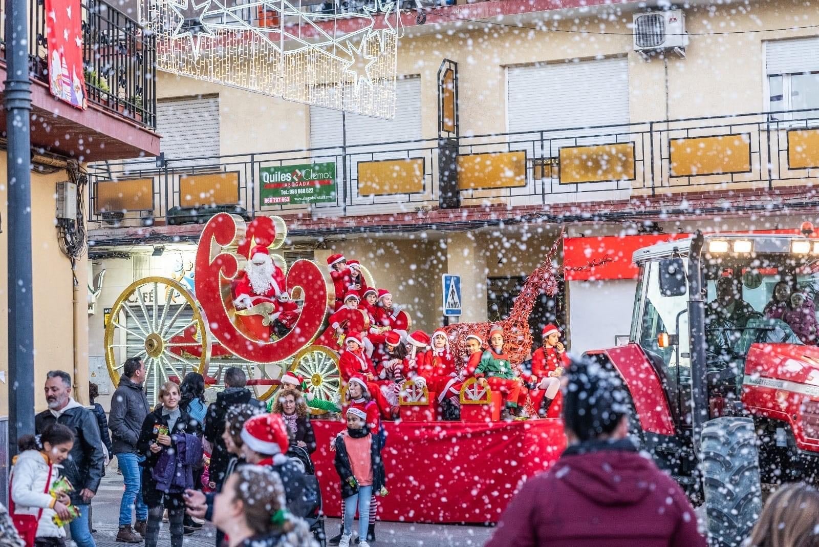 Más de 200 ‘mamás noeles’ reivindicarán este martes la igualdad en Otura en una cabalgata única en España Más de 200 ‘mamás noeles’ reivindicarán este martes la igualdad en Otura en una cabalgata única en España