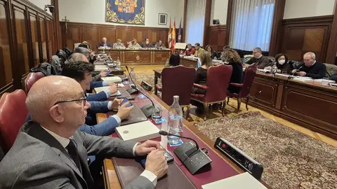 El Pleno de la Diputación aprueba el convenio para la transformación de la Escuela de Enfermería “Dr. Dacio Crespo” en Facultad de la UVa en Palencia .