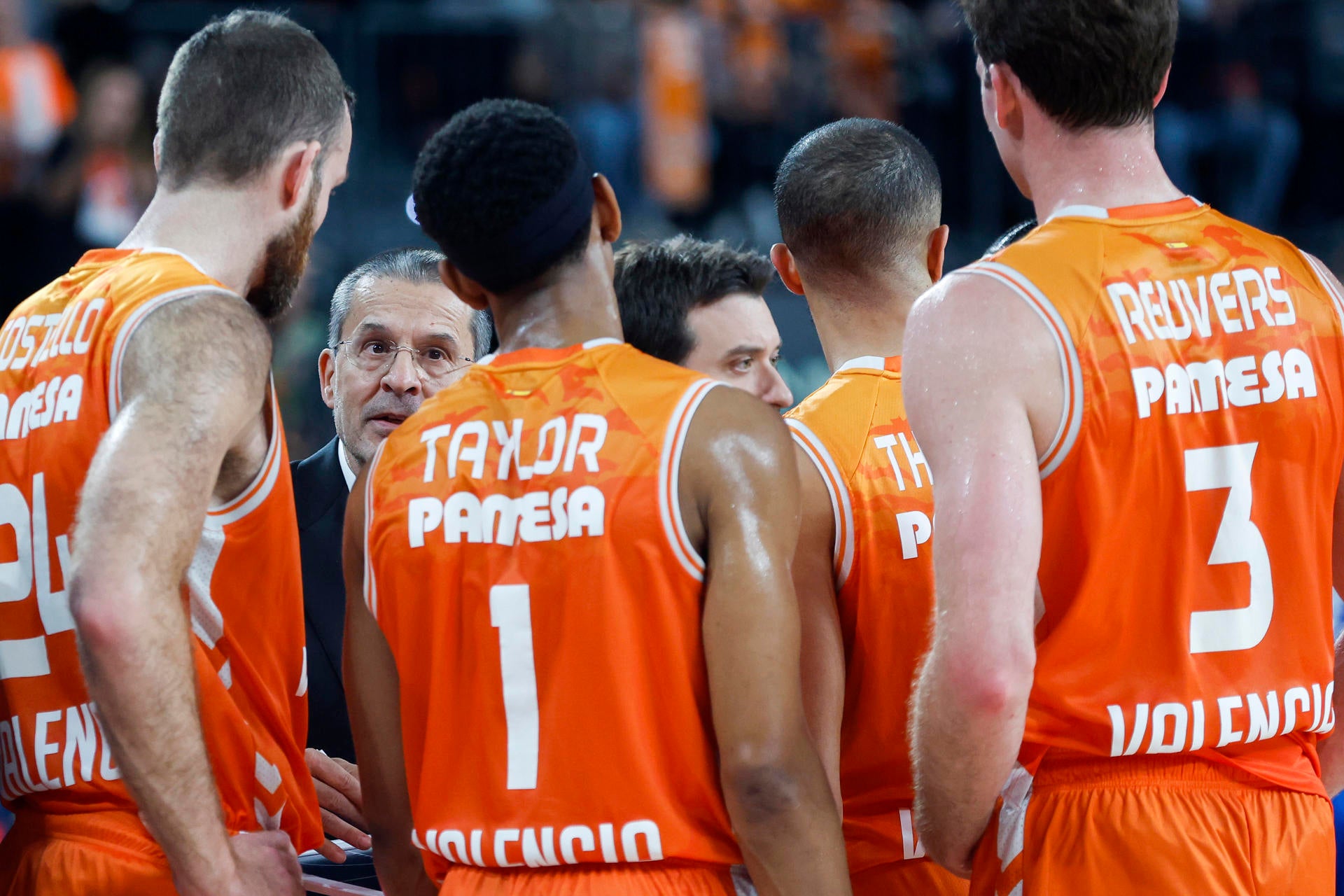 Valencia Basket mide ante el Baskonia su capacidad de recuperación física y mental Valencia Basket mide ante el Baskonia su capacidad de recuperación física y mental