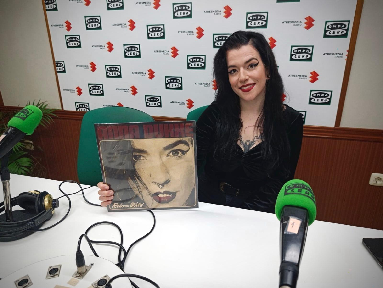 Anna Duke presenta en Onda Cero su última lanzamiento: ‘Reborn Wild’ Anna Duke presenta en Onda Cero su última lanzamiento: ‘Reborn Wild’