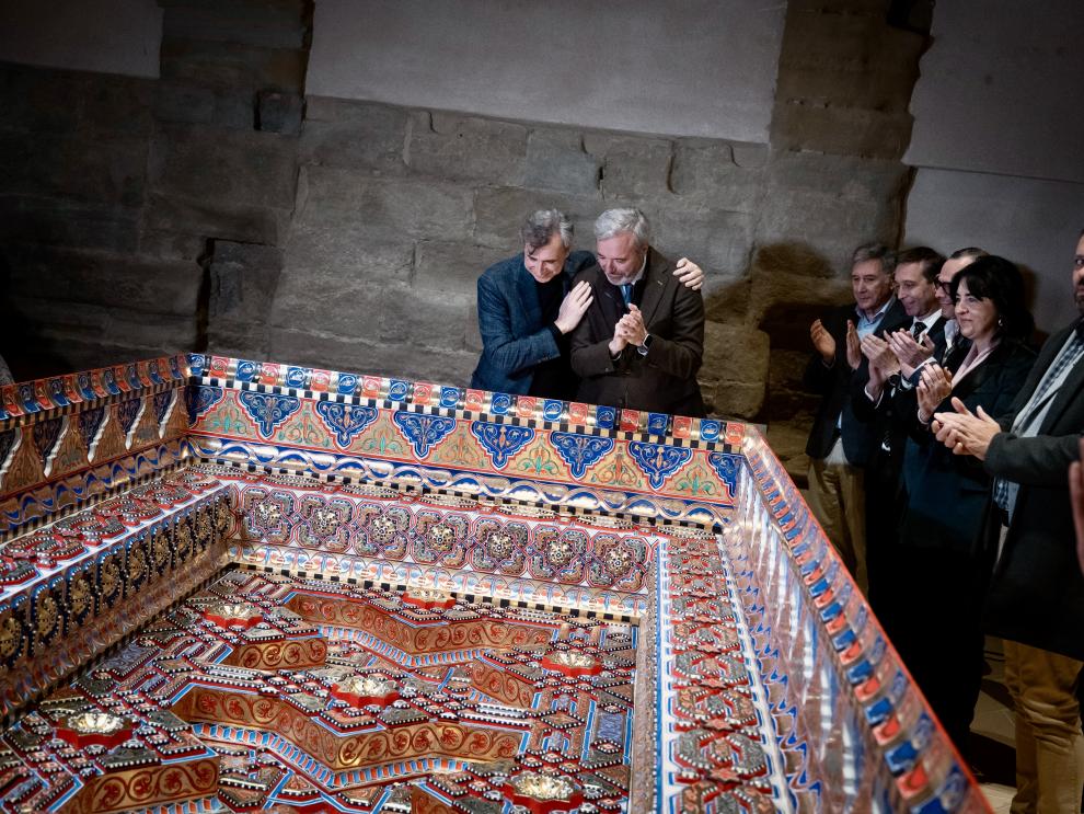 "Dentro de muy poco las pinturas murales estarán donde les corresponde" "Dentro de muy poco las pinturas murales estarán donde les corresponde"