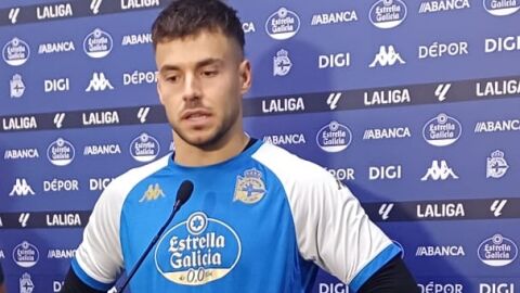 Álvaro Fernández debutó en el partido del Deportivo contra el Cádiz Álvaro Fernández debutó en el partido del Deportivo contra el Cádiz