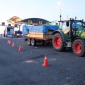 Tractor a l'accés al Port de Tarragona 
