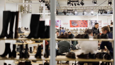 Imagen de archivo de un expositor en la feria Espo Riva Schuh de Riva del Garda.