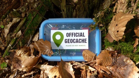 Uno de los cachés de geocaching en Mequinenza Uno de los cachés de geocaching en Mequinenza