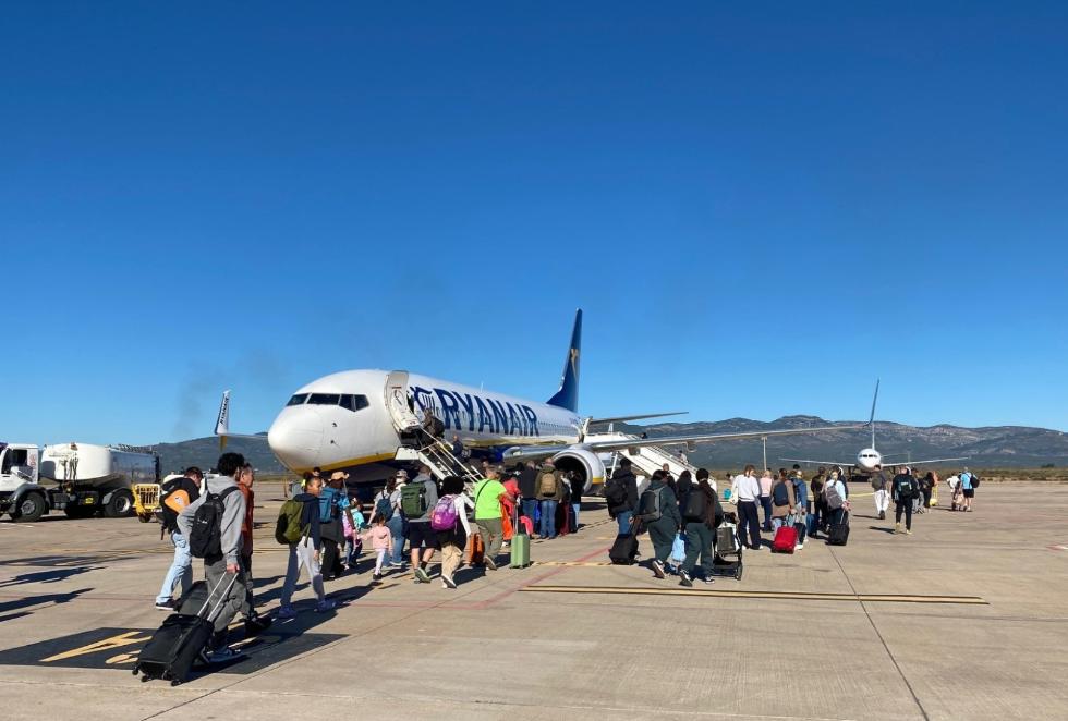 El alcalde asegura que ya hay un aerolínea dispuesta a recuperar el vuelo Vigo Londres El alcalde asegura que ya hay un aerolínea dispuesta a recuperar el vuelo Vigo Londres