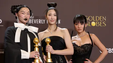 Audrey Nuna, Ejae y Rei Ami se alzan con el Globo de Oro a Mejor Canción Original por 'Golden', de 'Las geuerreras del K-Pop'. Audrey Nuna, Ejae y Rei Ami se alzan con el Globo de Oro a Mejor Canción Original por 'Golden', de 'Las geuerreras del K-Pop'.