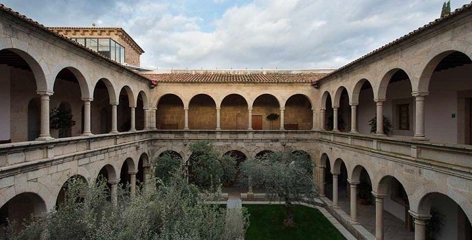 La Junta pide "responsabilidad" a Vox y defiende la "negociación en bloque" para dar "estabilidad" a Extremadura La Junta pide "responsabilidad" a Vox y defiende la "negociación en bloque" para dar "estabilidad" a Extremadura