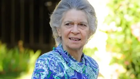 La Reina Sofia junto a su hermana Irene hasta el último minuto La Reina Sofia junto a su hermana Irene hasta el último minuto