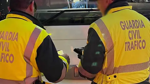 Investigado tras acudir con su coche a un examen para recuperar el carné de conducir en Plasencia Investigado tras acudir con su coche a un examen para recuperar el carné de conducir en Plasencia