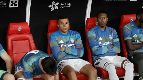 Mbappé apunta a ser baja contra el Levante Mbappé apunta a ser baja contra el Levante