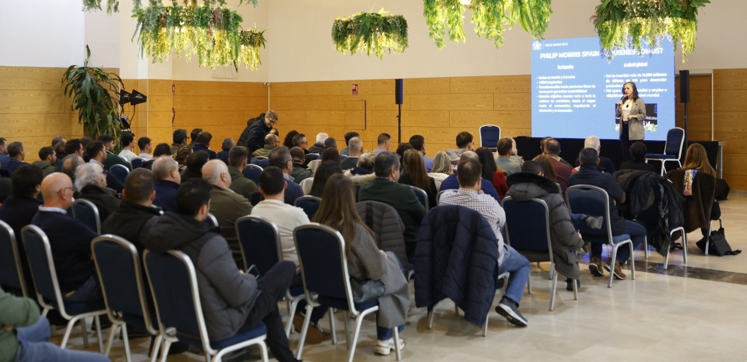 Philip Morris Spain impulsa el futuro del tabaco con un programa de alta capacitación tecnológica para cultivadores extremeños Philip Morris Spain impulsa el futuro del tabaco con un programa de alta capacitación tecnológica para cultivadores extremeños