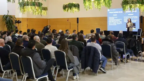 Philip Morris Spain impulsa el futuro del tabaco con un programa de alta capacitación tecnológica para cultivadores extremeños Philip Morris Spain impulsa el futuro del tabaco con un programa de alta capacitación tecnológica para cultivadores extremeños