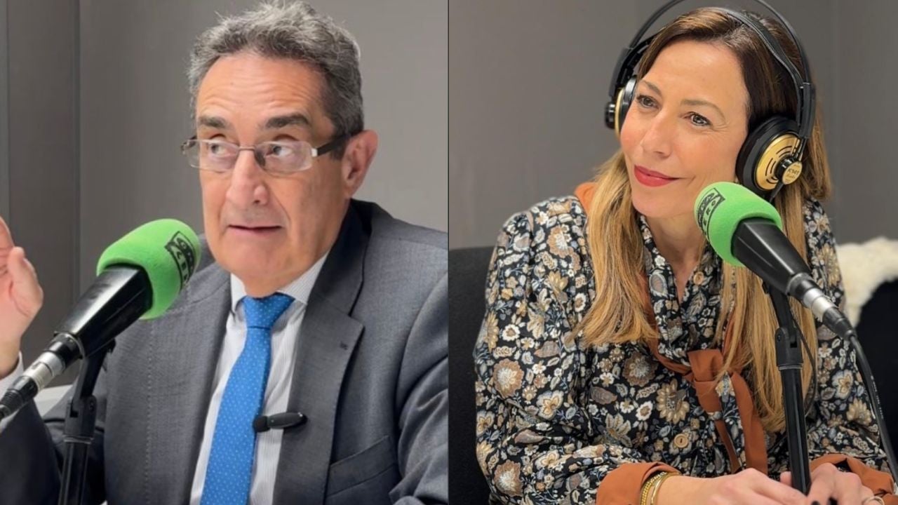 El concejal de Vox en Zaragoza, Julio Calvo, y la alcaldesa de la ciudad, Natalia Chueca El concejal de Vox en Zaragoza, Julio Calvo, y la alcaldesa de la ciudad, Natalia Chueca