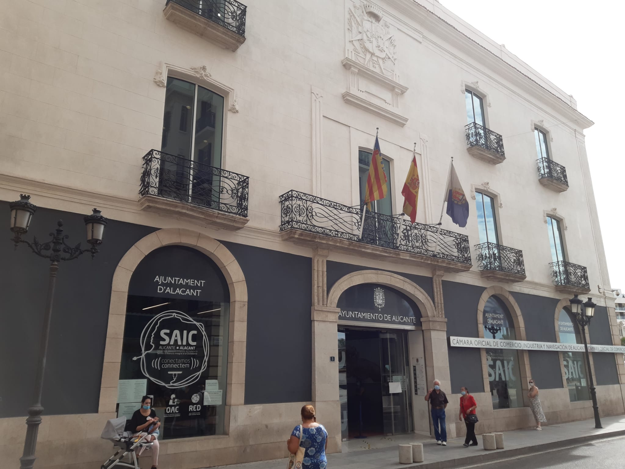 La Cámara de Alicante culmina el traslado al antiguo Hotel Palas el viernes 23 de enero La Cámara de Alicante culmina el traslado al antiguo Hotel Palas el viernes 23 de enero