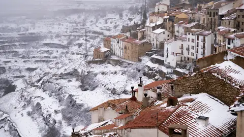 Imagen de archivo de Ares del Maestrat (Castellón) cubierto de nieve. Imagen de archivo de Ares del Maestrat (Castellón) cubierto de nieve.