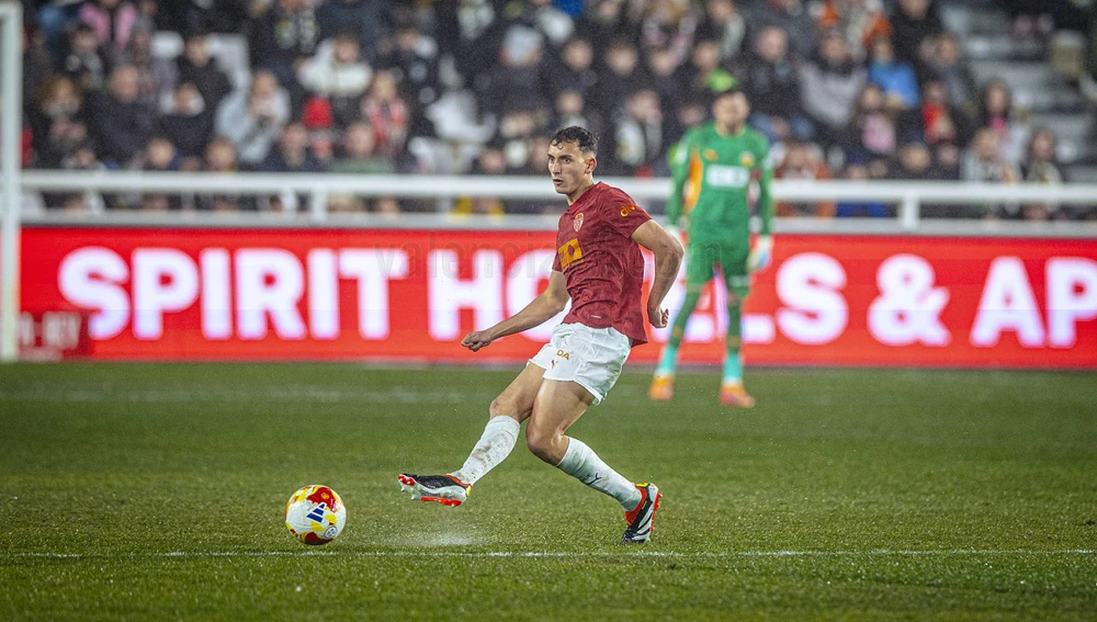 Rubén iranzo jugando en Copa del Rey con el Valencia CF Rubén iranzo jugando en Copa del Rey con el Valencia CF