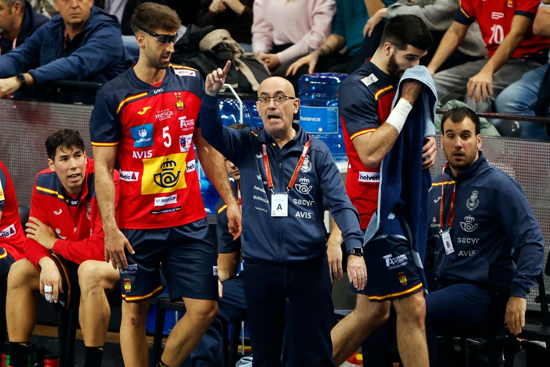 España arranca el Europeo con una convincente victoria ante Serbia España arranca el Europeo con una convincente victoria ante Serbia