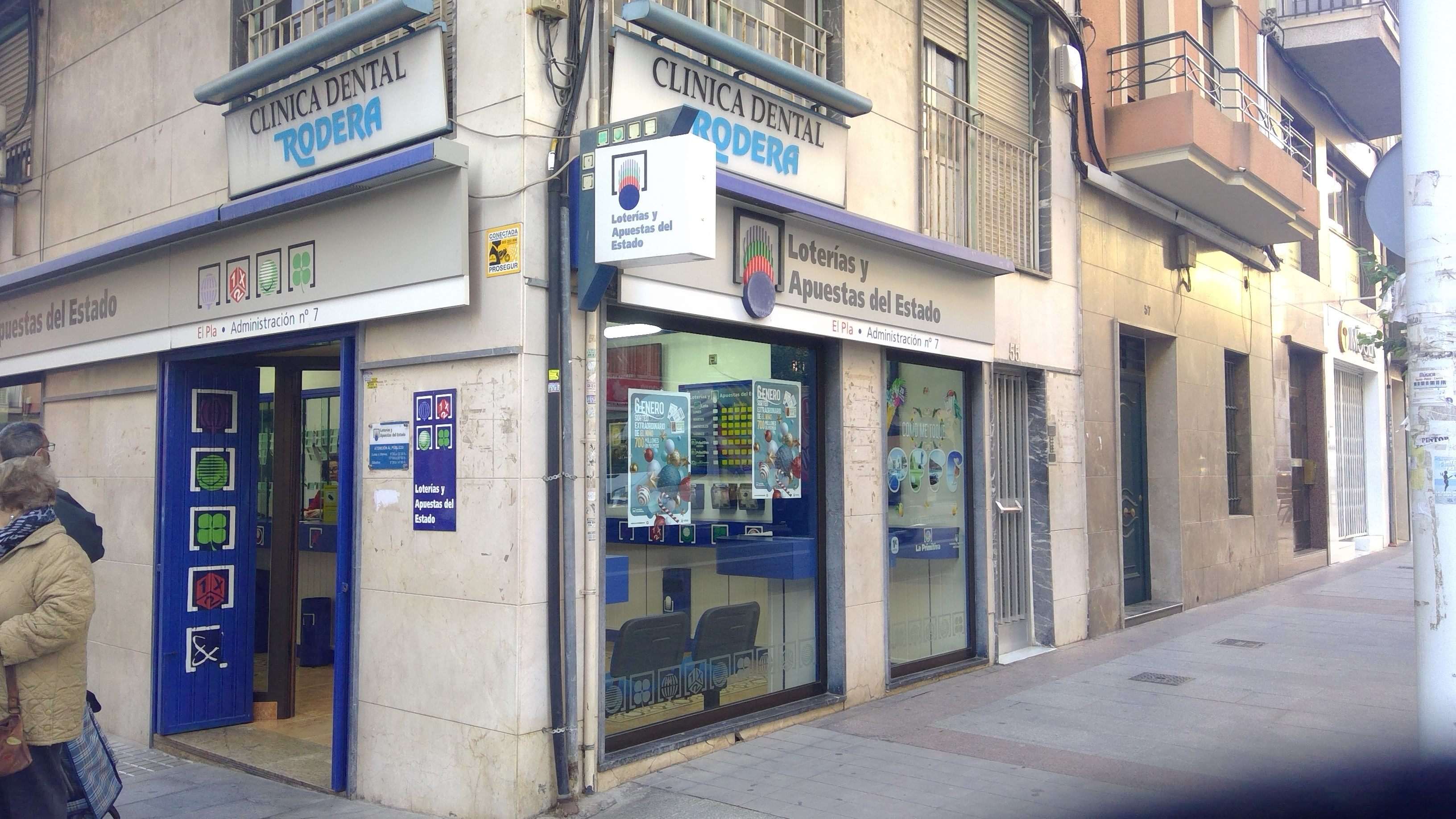 La Administración de Lotería número 7 de Elche reparte unos seis millones de euros en el sorteo de la Lotería Nacional de este sábado La Administración de Lotería número 7 de Elche reparte unos seis millones de euros en el sorteo de la Lotería Nacional de este sábado