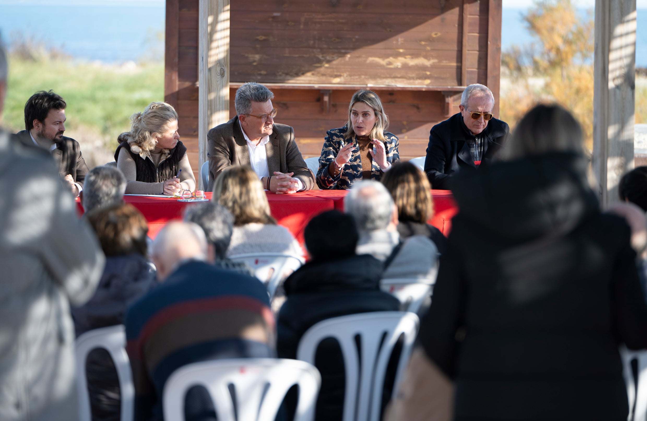 La Diputación de Castellón pide reformar la Ley de Costas para proteger viviendas tradicionales del litoral La Diputación de Castellón pide reformar la Ley de Costas para proteger viviendas tradicionales del litoral