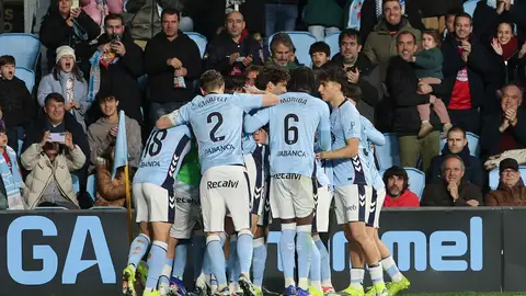 El Celta golea al Rayo y sigue mirando a Europa El Celta golea al Rayo y sigue mirando a Europa