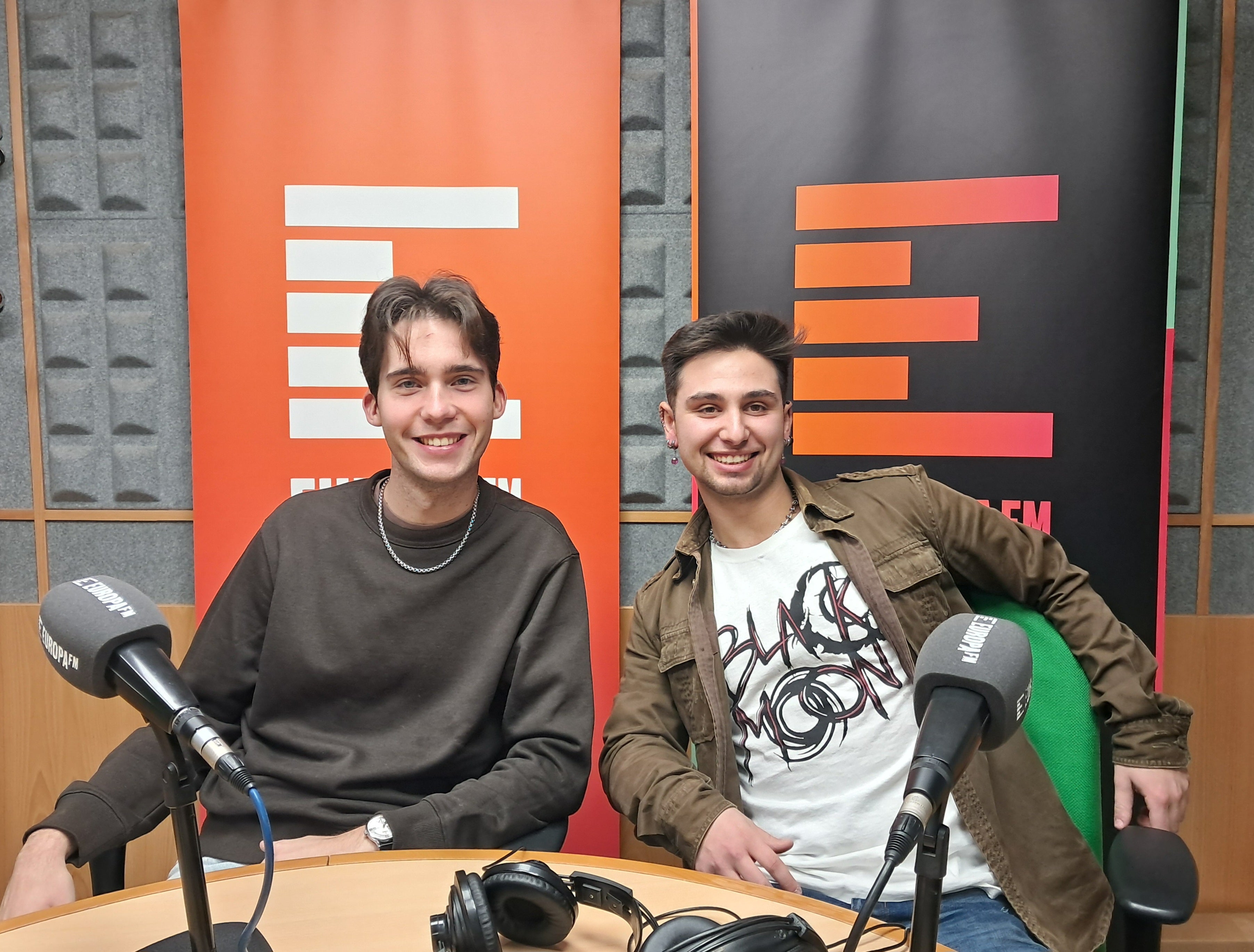 BlackMoon presenta su primer disco 'Awareness' BlackMoon presenta su primer disco 'Awareness'