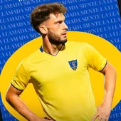 El Orihuela ficha a la leyenda del Osasuna Roberto Torres El Orihuela ficha a la leyenda del Osasuna Roberto Torres