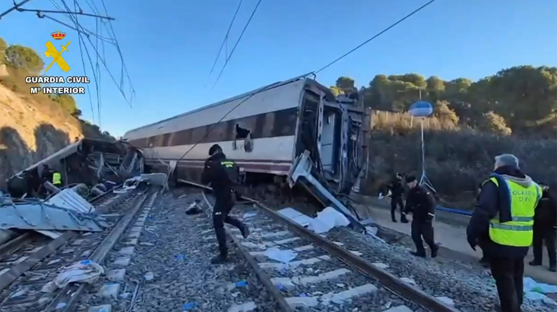 Cómo se investiga un accidente como el de Adamuz: "Una de las tres cosas que damos por seguras ha tenido que fallar" Cómo se investiga un accidente como el de Adamuz: "Una de las tres cosas que damos por seguras ha tenido que fallar"