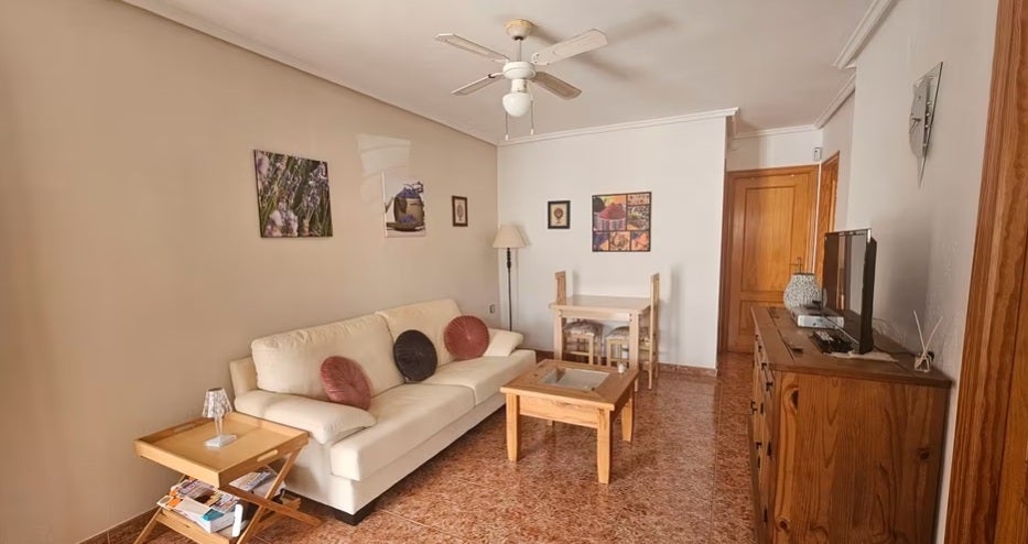 El precio medio de una habitación en piso compartido en Alicante se situó el año pasado en 416 euros al mes El precio medio de una habitación en piso compartido en Alicante se situó el año pasado en 416 euros al mes