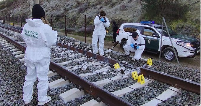 Lo que se sabe de la rotura del raíl 23117, en el punto de mira de los investigadores en la tragedia de Adamuz Lo que se sabe de la rotura del raíl 23117, en el punto de mira de los investigadores en la tragedia de Adamuz