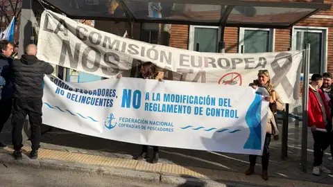 Los pescadores de Villajoyosa terminan con una “sensación agridulce” tras la reunión con la Secretaría General de Pesca Los pescadores de Villajoyosa terminan con una “sensación agridulce” tras la reunión con la Secretaría General de Pesca