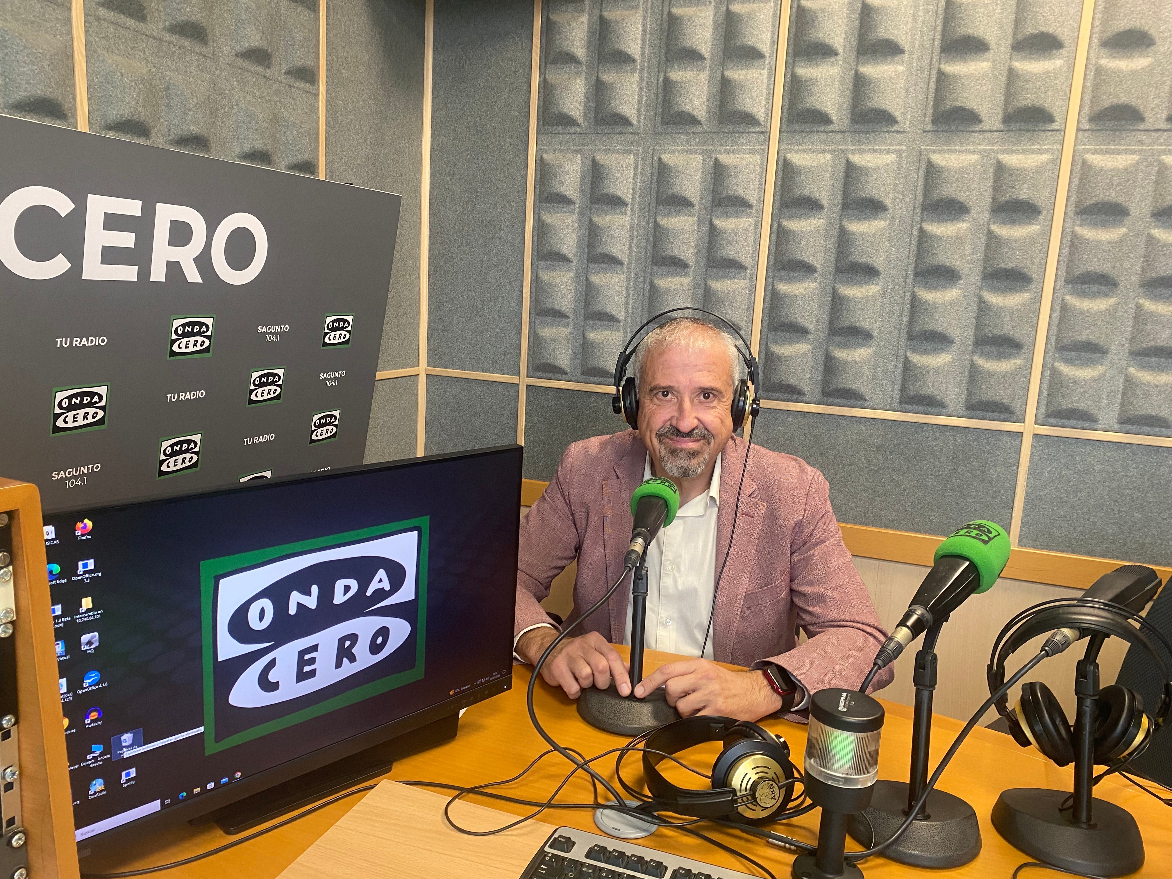 Pako Giménez: "Es vital que las familias acompañen a sus hijos e hijas en el entorno digital" Pako Giménez: "Es vital que las familias acompañen a sus hijos e hijas en el entorno digital"