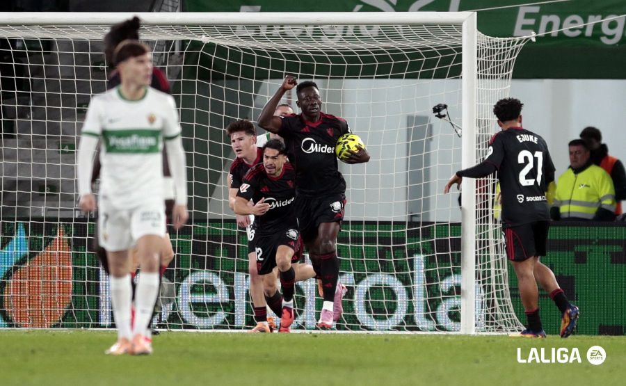 Los minutos finales condenan al Elche Los minutos finales condenan al Elche