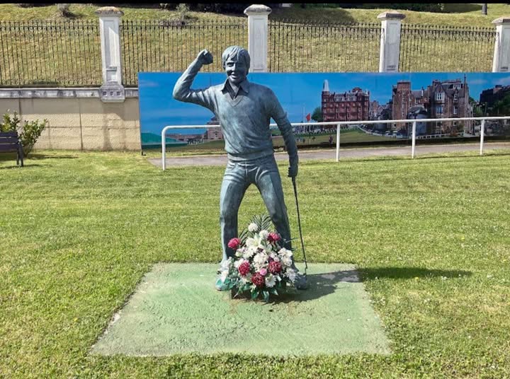 Desaparece la estatua dedicada a Seve Ballesteros en Pedreña Desaparece la estatua dedicada a Seve Ballesteros en Pedreña