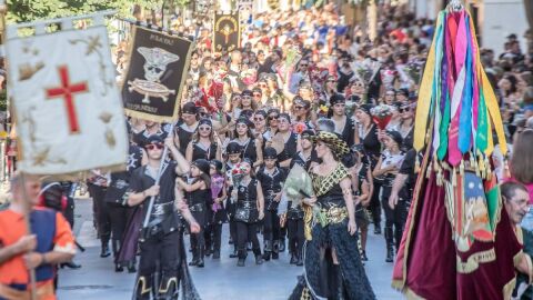 El Medio A&ntilde;o Festero saca a los Moros y Cristianos de Orihuela con nuevas propuestas para difundir la Fiesta entre los j&oacute;venes