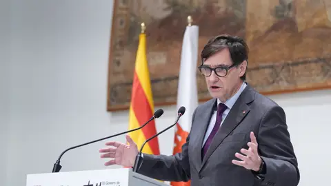 Salvador Illa sale de la UCI y continúa su recuperación en el Hospital Vall d'Hebron Salvador Illa sale de la UCI y continúa su recuperación en el Hospital Vall d'Hebron