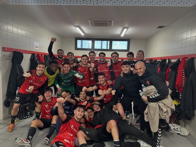 Raúl Parada: "Queremos llegar a los últimos partidos en el grupo perseguidor" Raúl Parada: "Queremos llegar a los últimos partidos en el grupo perseguidor"