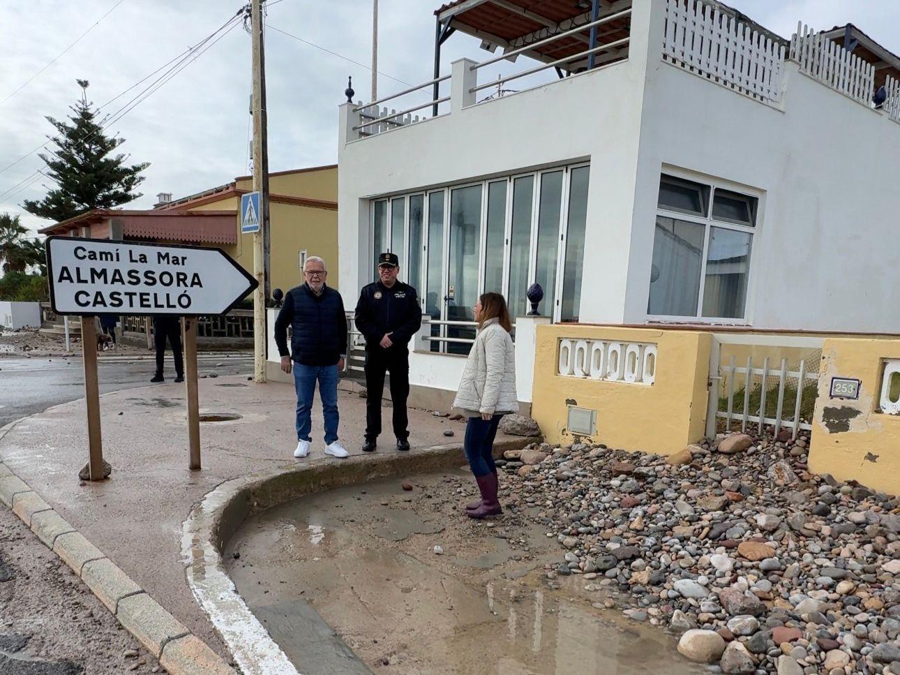 Almassora inicia esta tarde las labores de limpieza en la playa tras los daños causados por la borrasca Harry Almassora inicia esta tarde las labores de limpieza en la playa tras los daños causados por la borrasca Harry