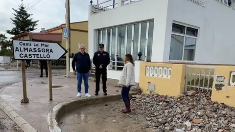 Almassora inicia esta tarde las labores de limpieza en la playa tras los daños causados por la borrasca Harry. Almassora inicia esta tarde las labores de limpieza en la playa tras los daños causados por la borrasca Harry.