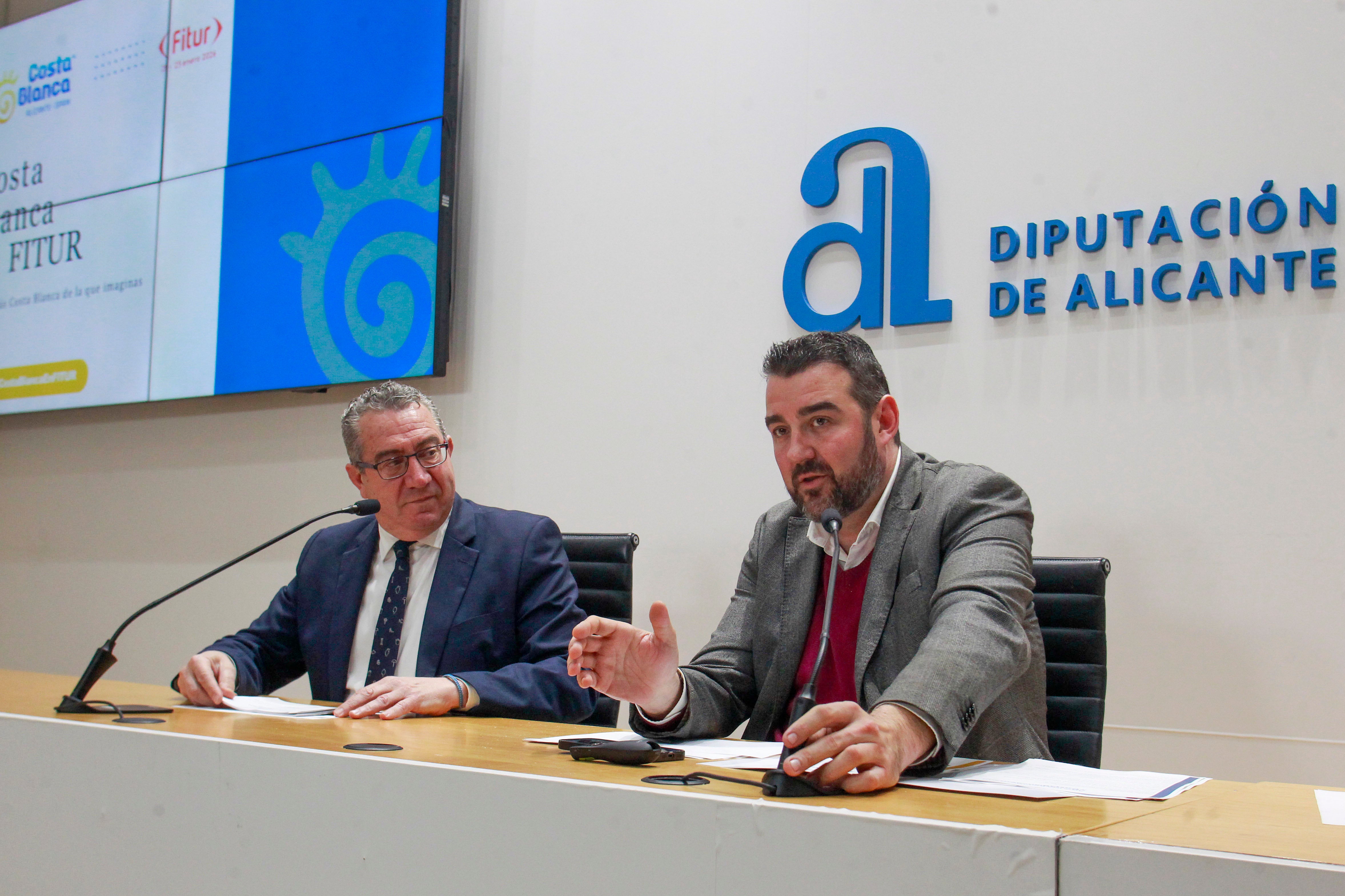 José Mancebo, director del Patronato Costa Blanca: "La oferta turística de la Vega Baja es inabarcable. Imposible elegir un sólo destino" José Mancebo, director del Patronato Costa Blanca: "La oferta turística de la Vega Baja es inabarcable. Imposible elegir un sólo destino"