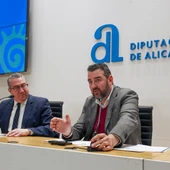 Toni Pérez y José Mancebo, presidente y director del Patronato Costa Blanca, en la presentación del calendario de actividades para FITUR 2026 Toni Pérez y José Mancebo, presidente y director del Patronato Costa Blanca, en la presentación del calendario de actividades para FITUR 2026