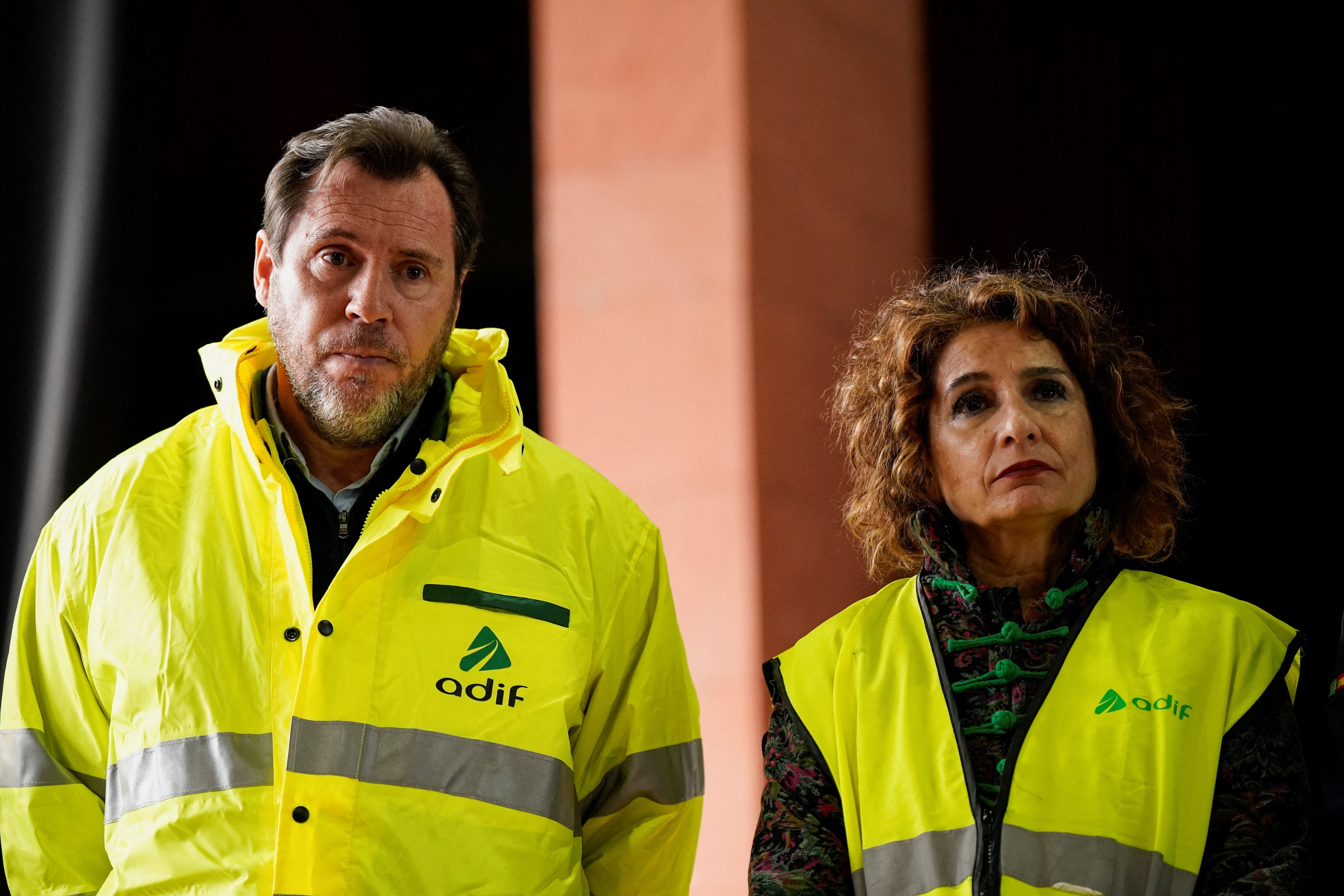 Puente asegura que el impacto entre el Alvia y el Iryo fue 9 segundos después del descarrilamiento y no 20: "Casi simultáneo" Puente asegura que el impacto entre el Alvia y el Iryo fue 9 segundos después del descarrilamiento y no 20: "Casi simultáneo"