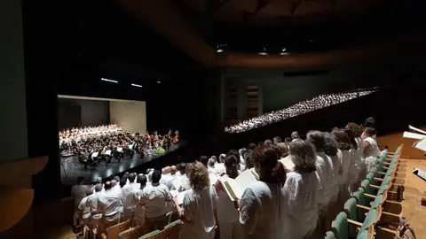 La ROSS abre el plazo de inscripción para cantar junto a la orquesta en un proyecto coral participativo La ROSS abre el plazo de inscripción para cantar junto a la orquesta en un proyecto coral participativo